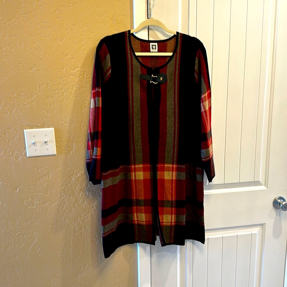 Beautiful Anne Klein sweater